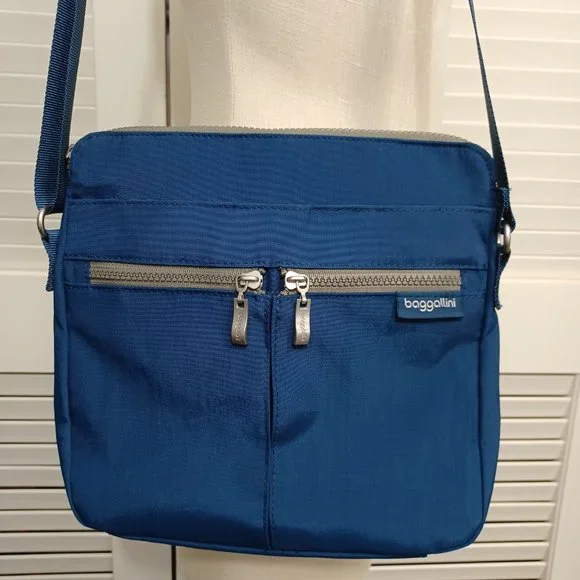 Baggallini Adjustable Crossbody Bag Blue Gray - Picture 2 of 13